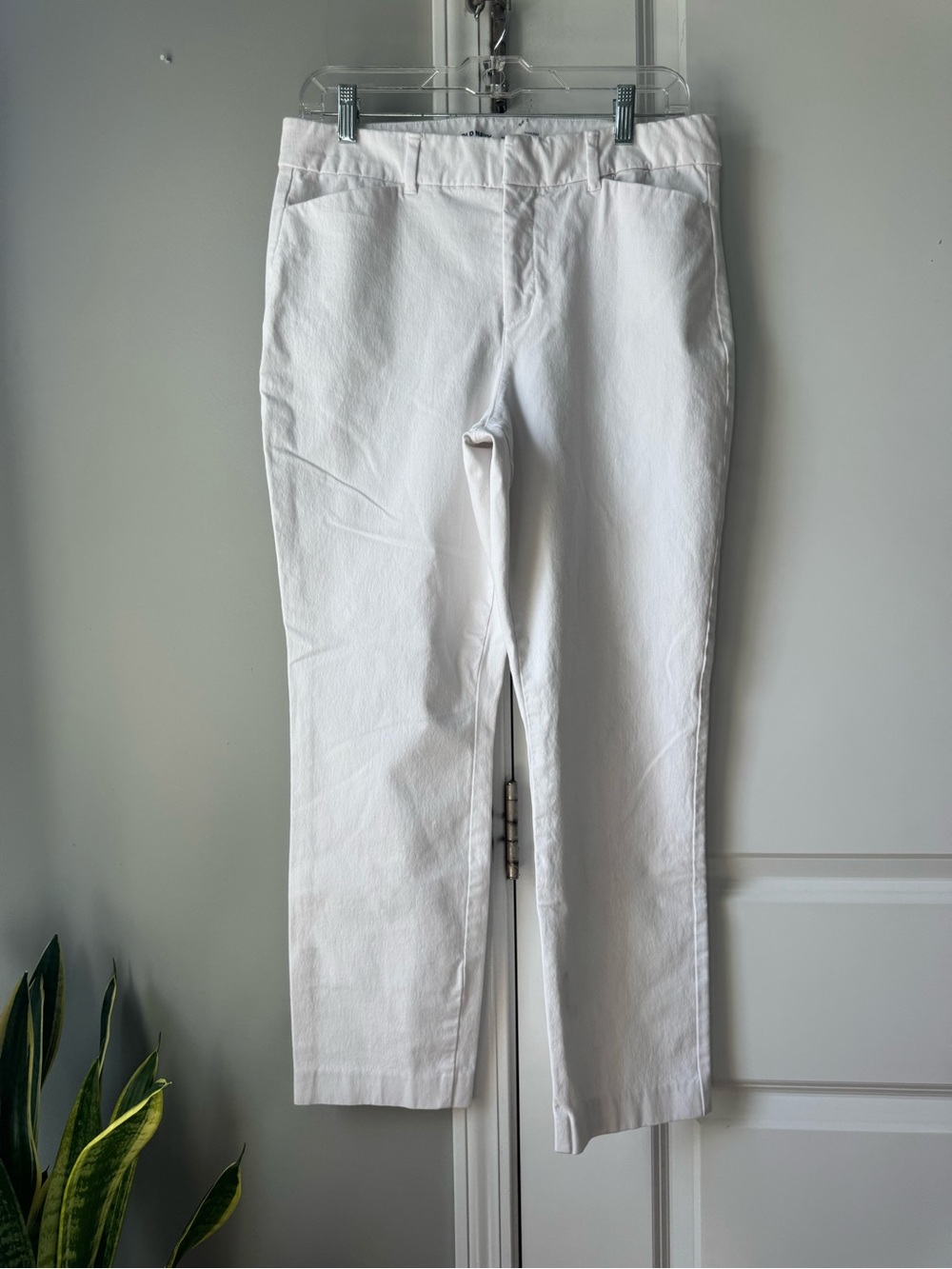 Old navy high rise skinny pixie white slacks pants trousers size 12 with pockets